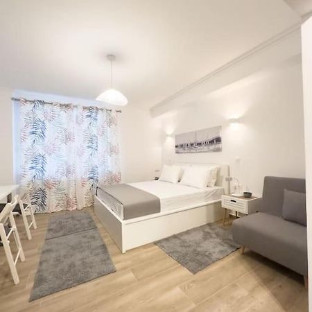 Apartament Petite Retreat In Kolonaki, Athens /Netflix Zewnętrze zdjęcie
