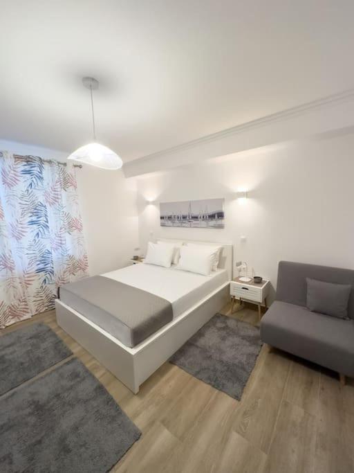 Apartament Petite Retreat In Kolonaki, Athens /Netflix Zewnętrze zdjęcie